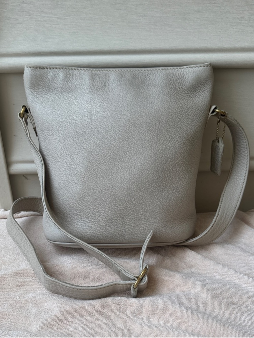 Coach Sonoma Small Bucket Bag in Parchment Leather Crossbody Style 4907
